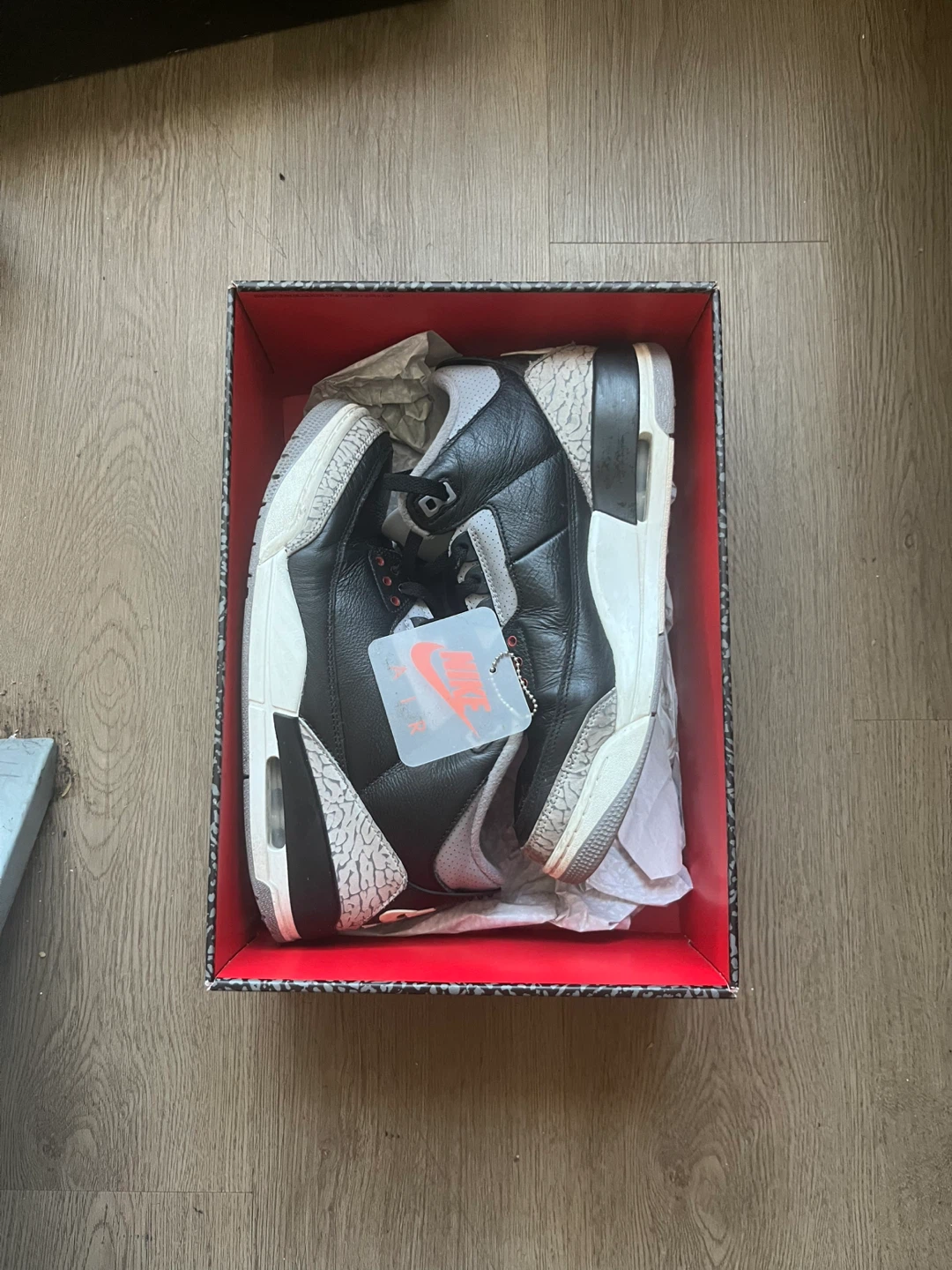 Nike Air Jordan 3 Retro Sneakers