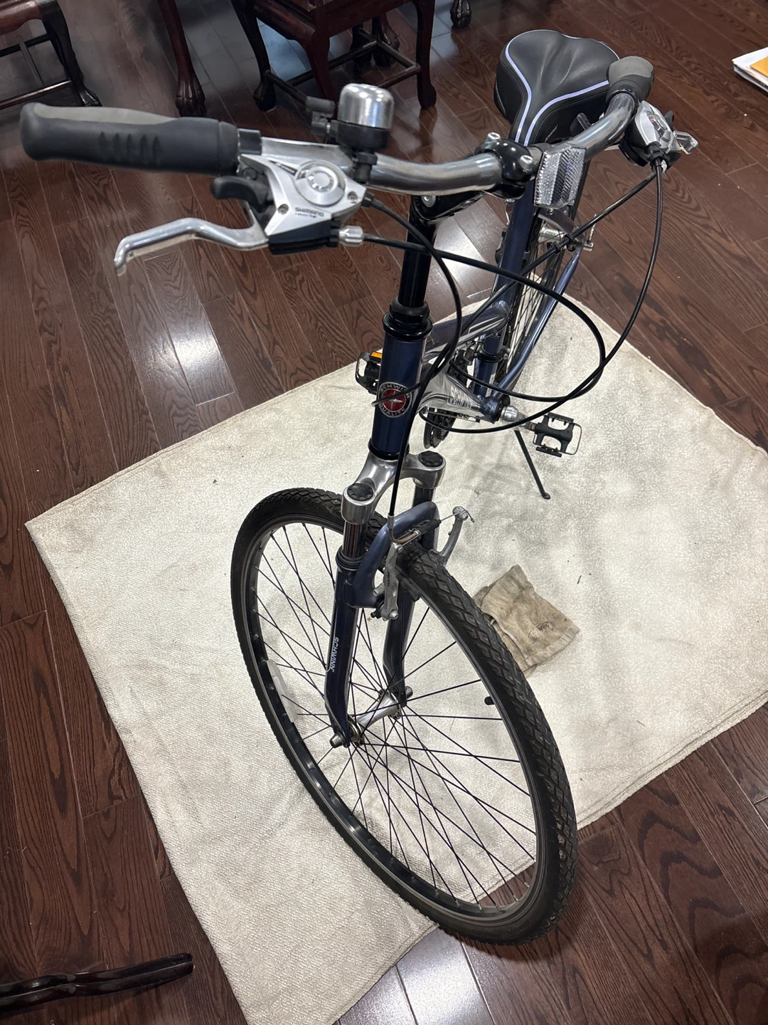 Schwinn 700c W hydra bike