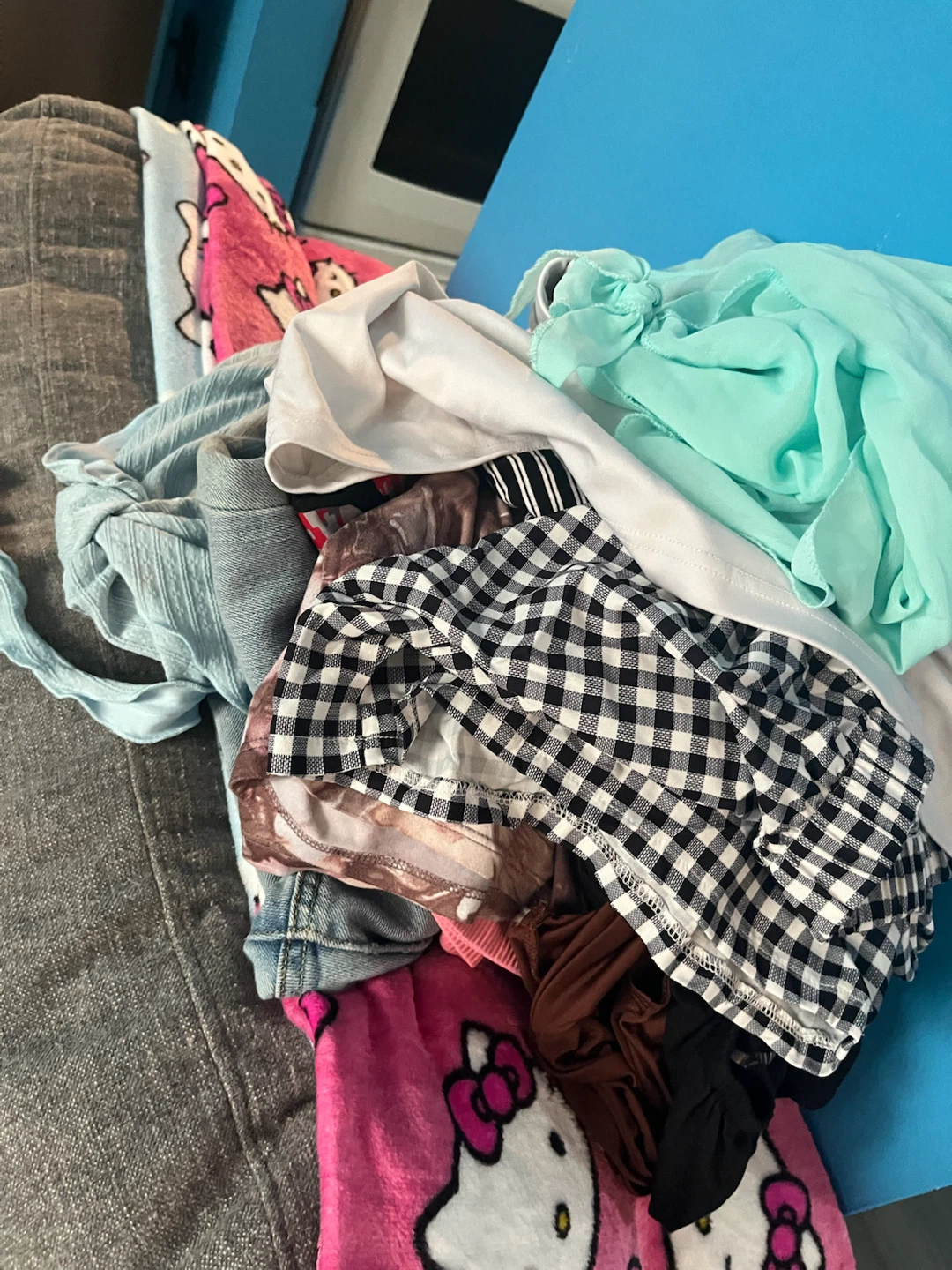 Bundle of Women's Clothing