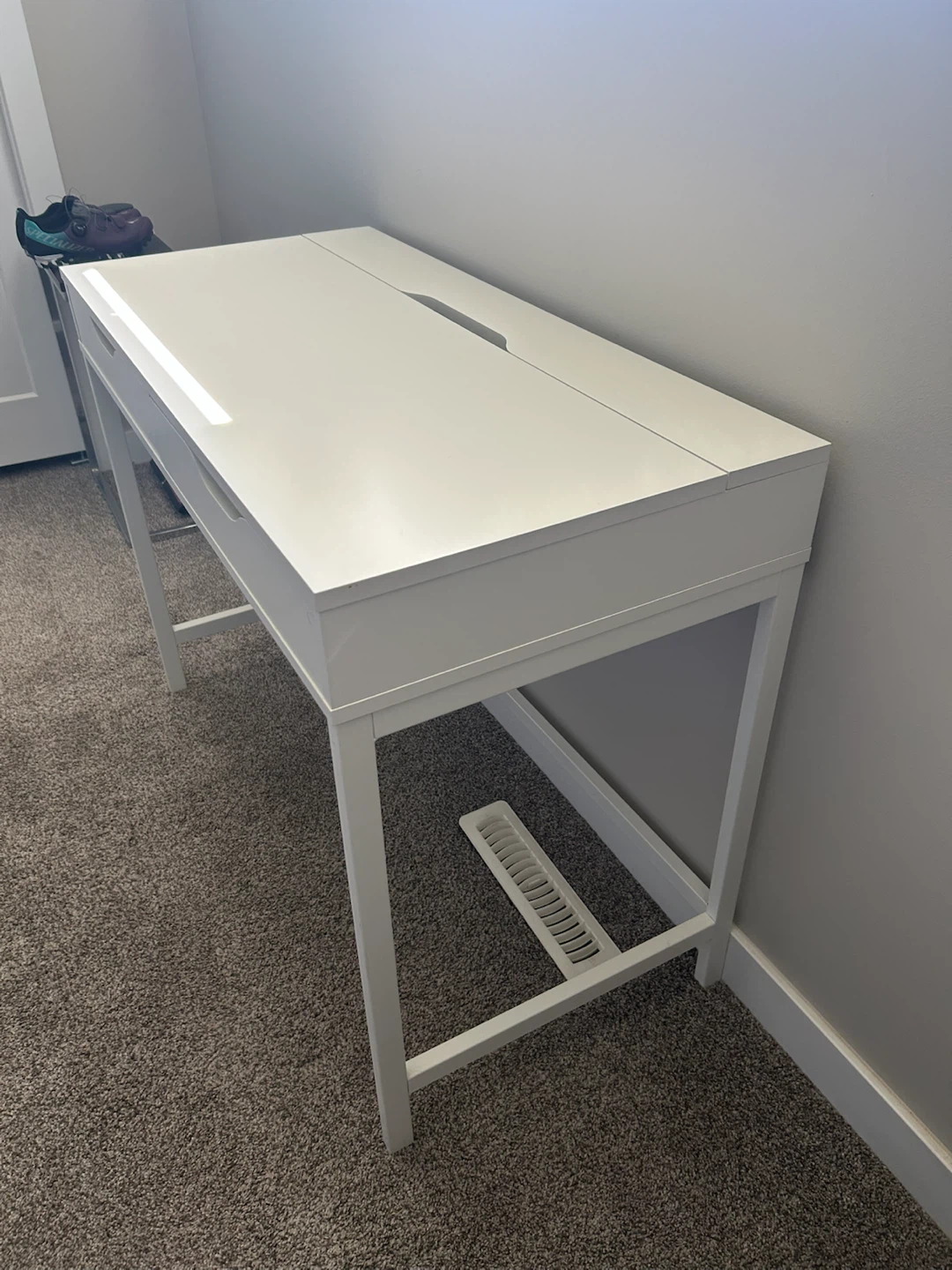 IKEA desk - photo 5