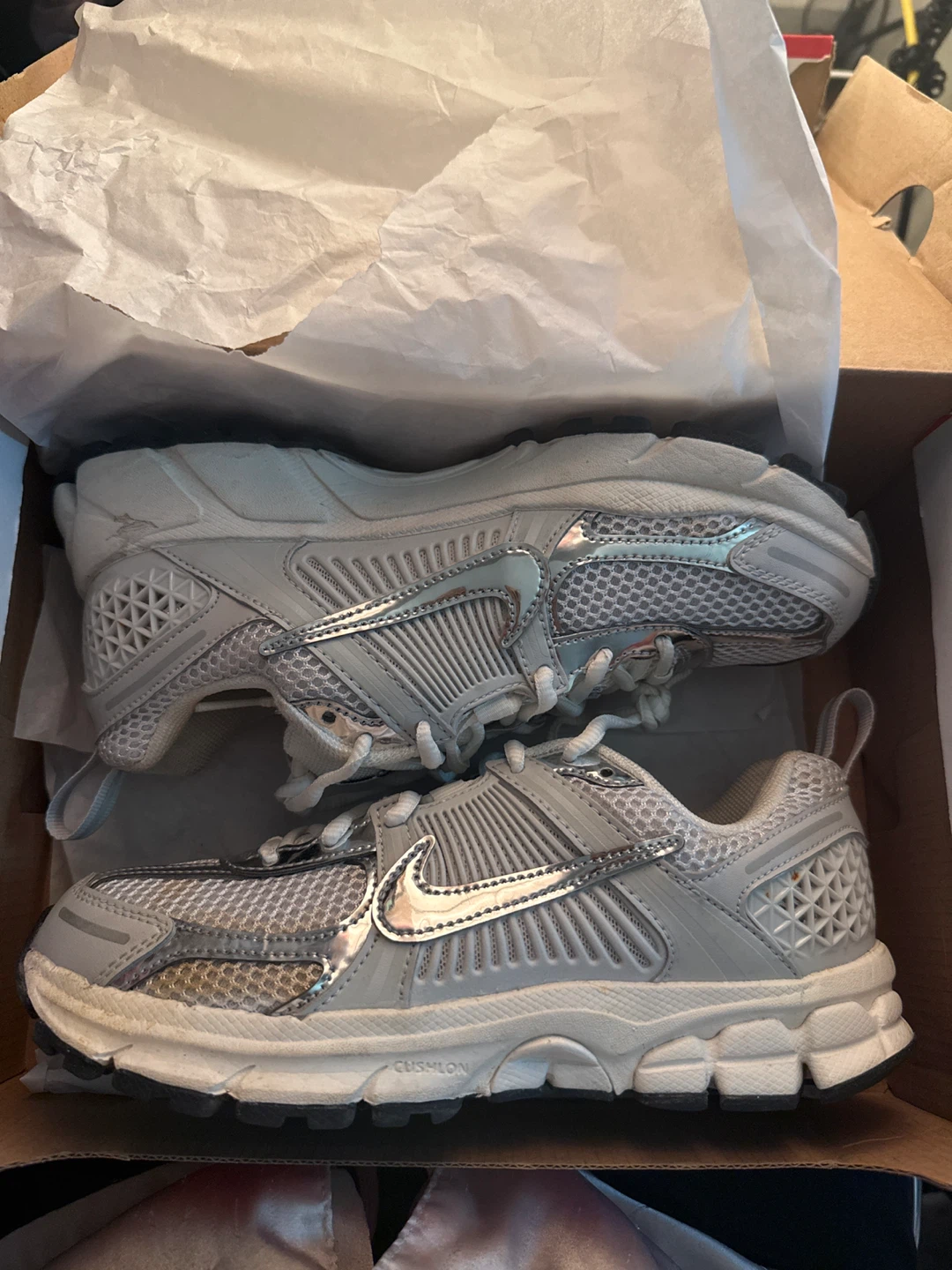 Nike Vomero 5 Running Shoes