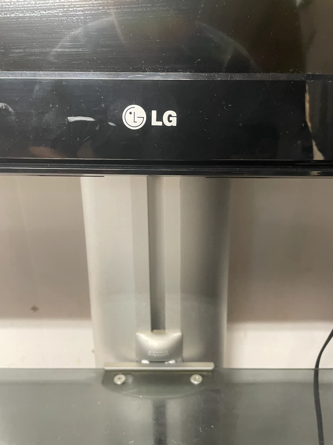 LG TV with Glass and Metal Stand - photo 2
