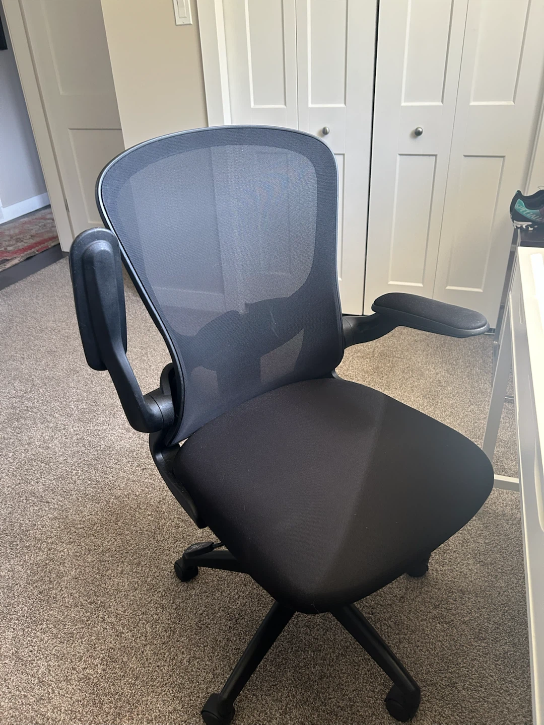 Black Mesh Task Chair - photo 4
