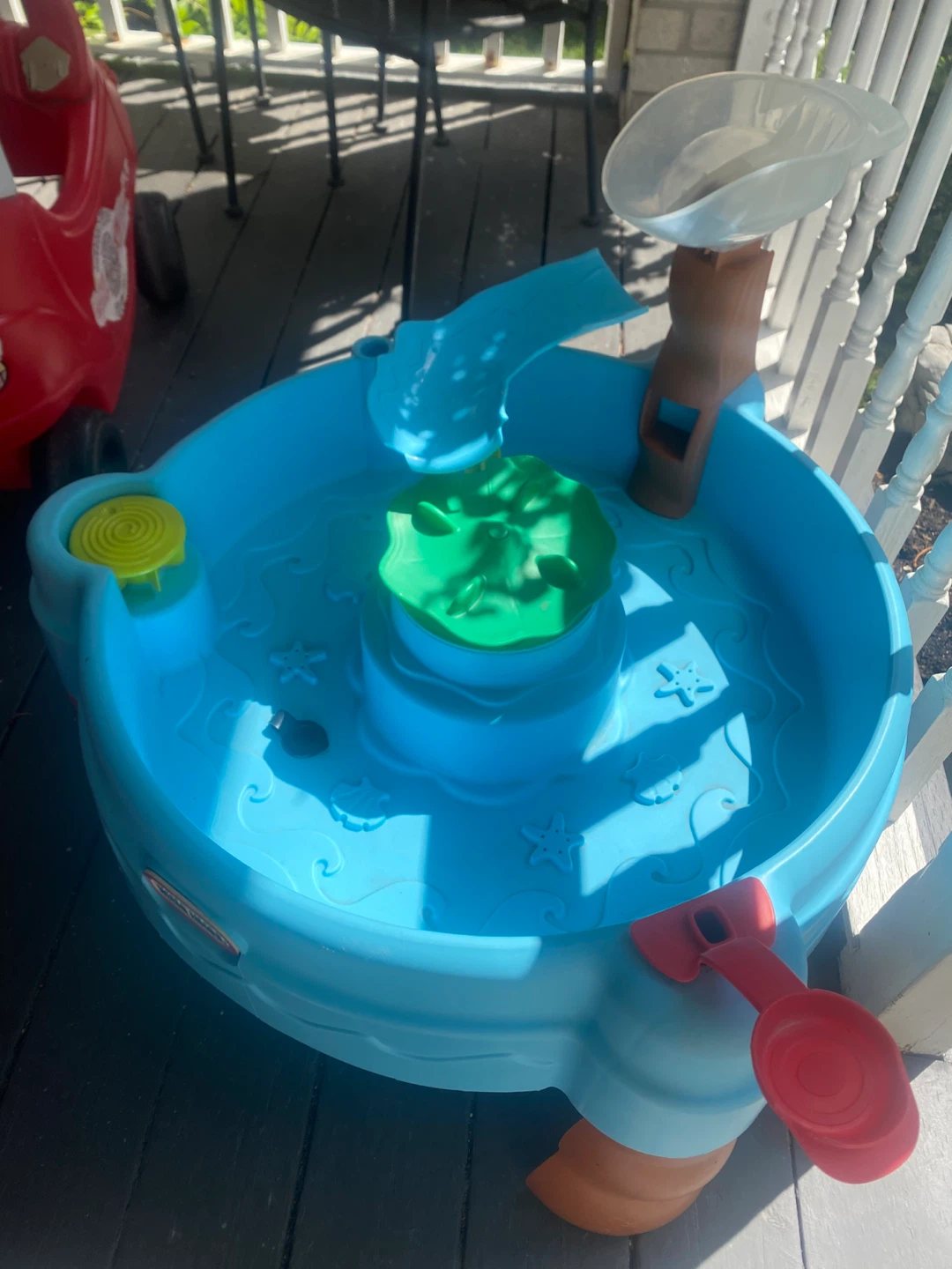 Little Tikes water table - photo 2