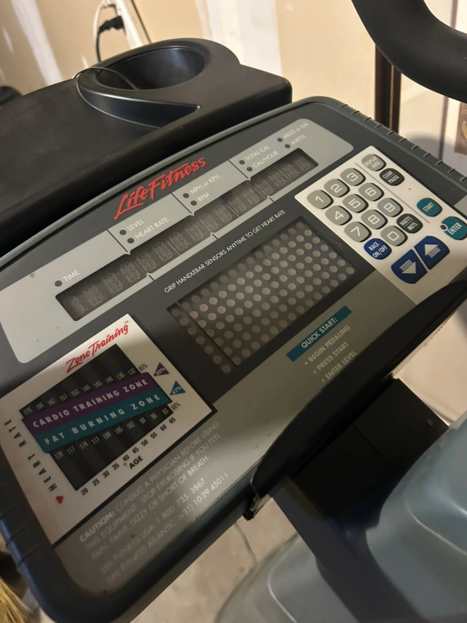 Life Fitness 9500HR Exercise Bike - photo 2