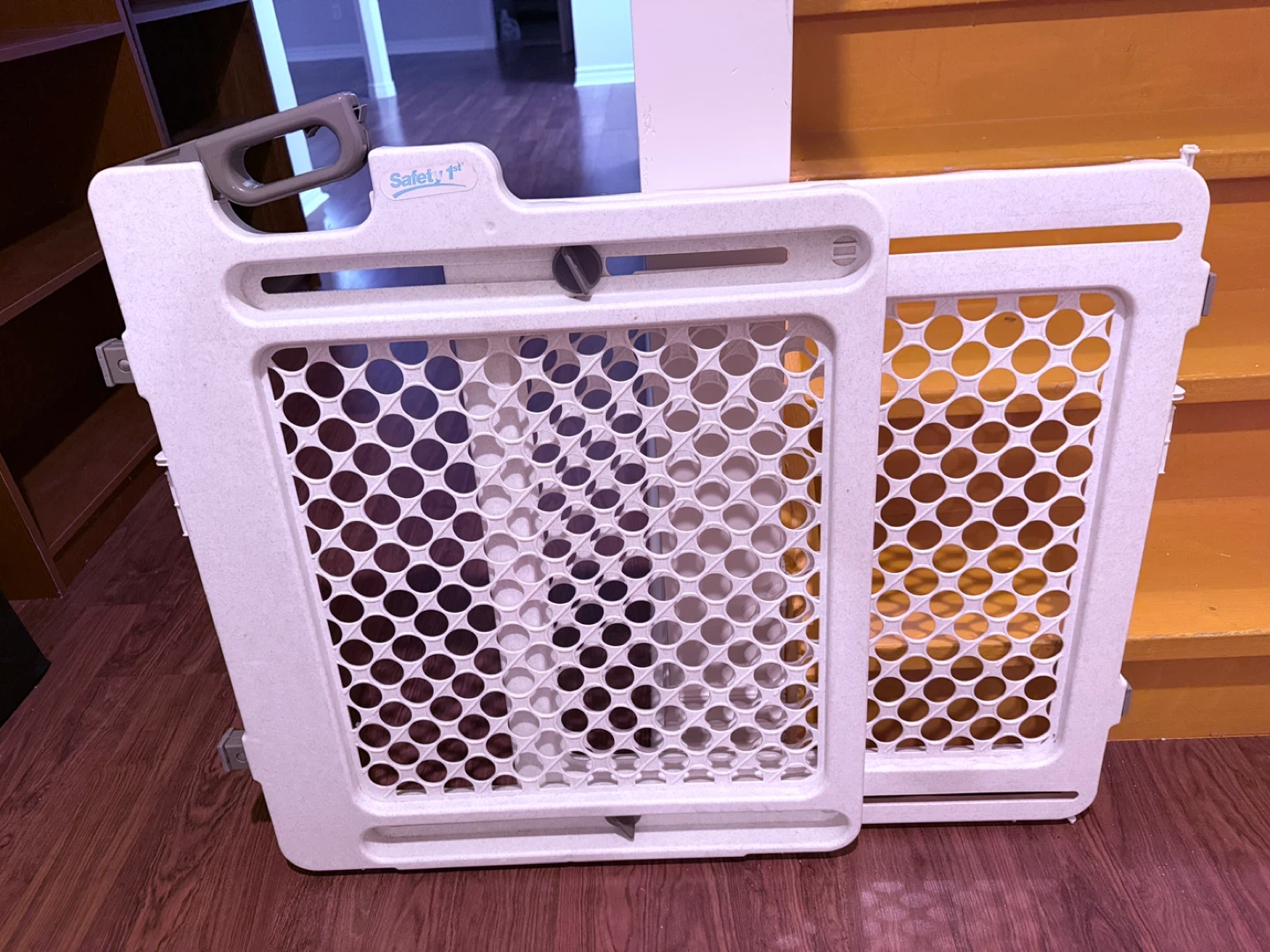Safety 1st Baby Gate