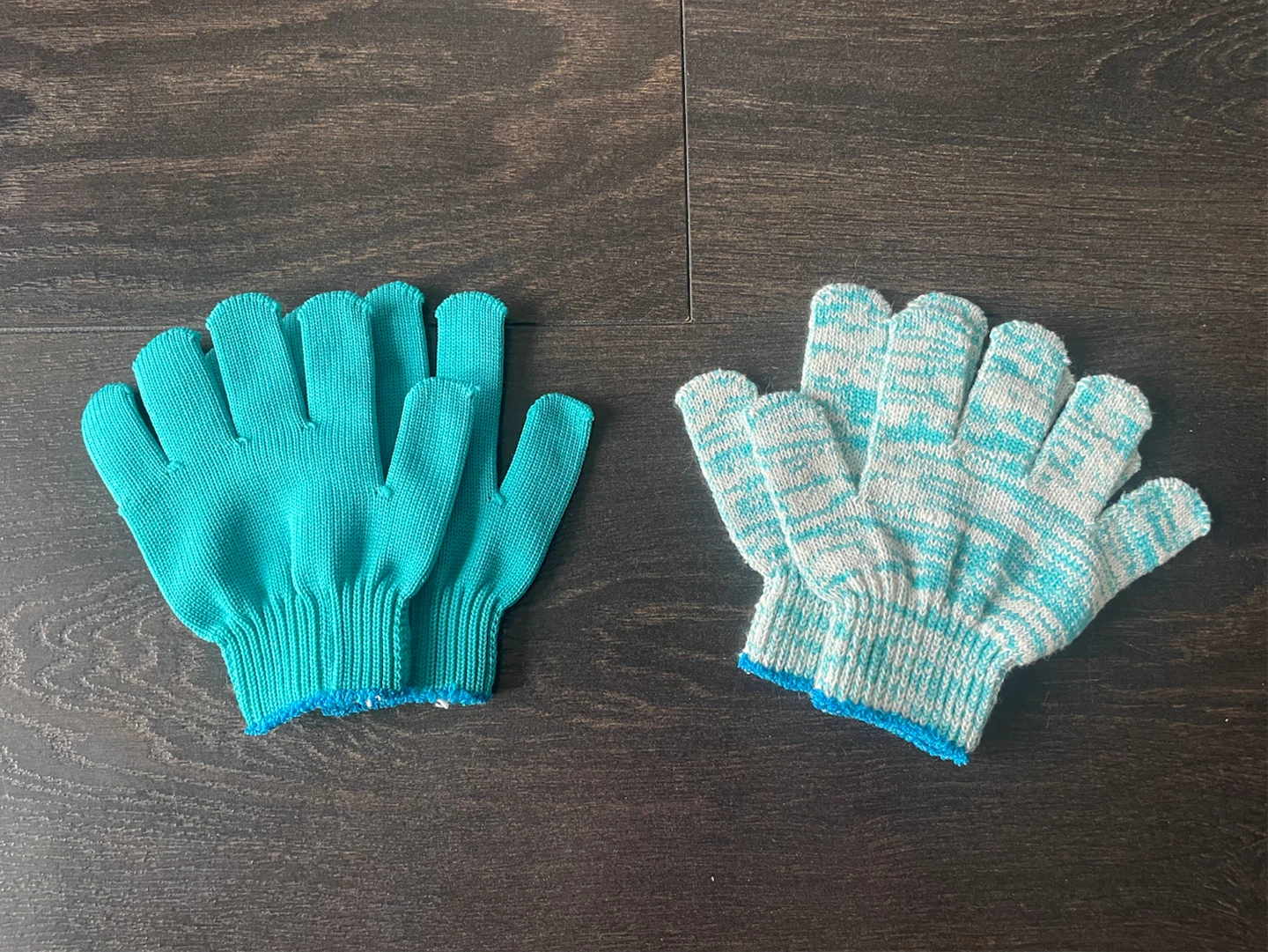 (Unused)Kids Gloves - 2 Pairs
