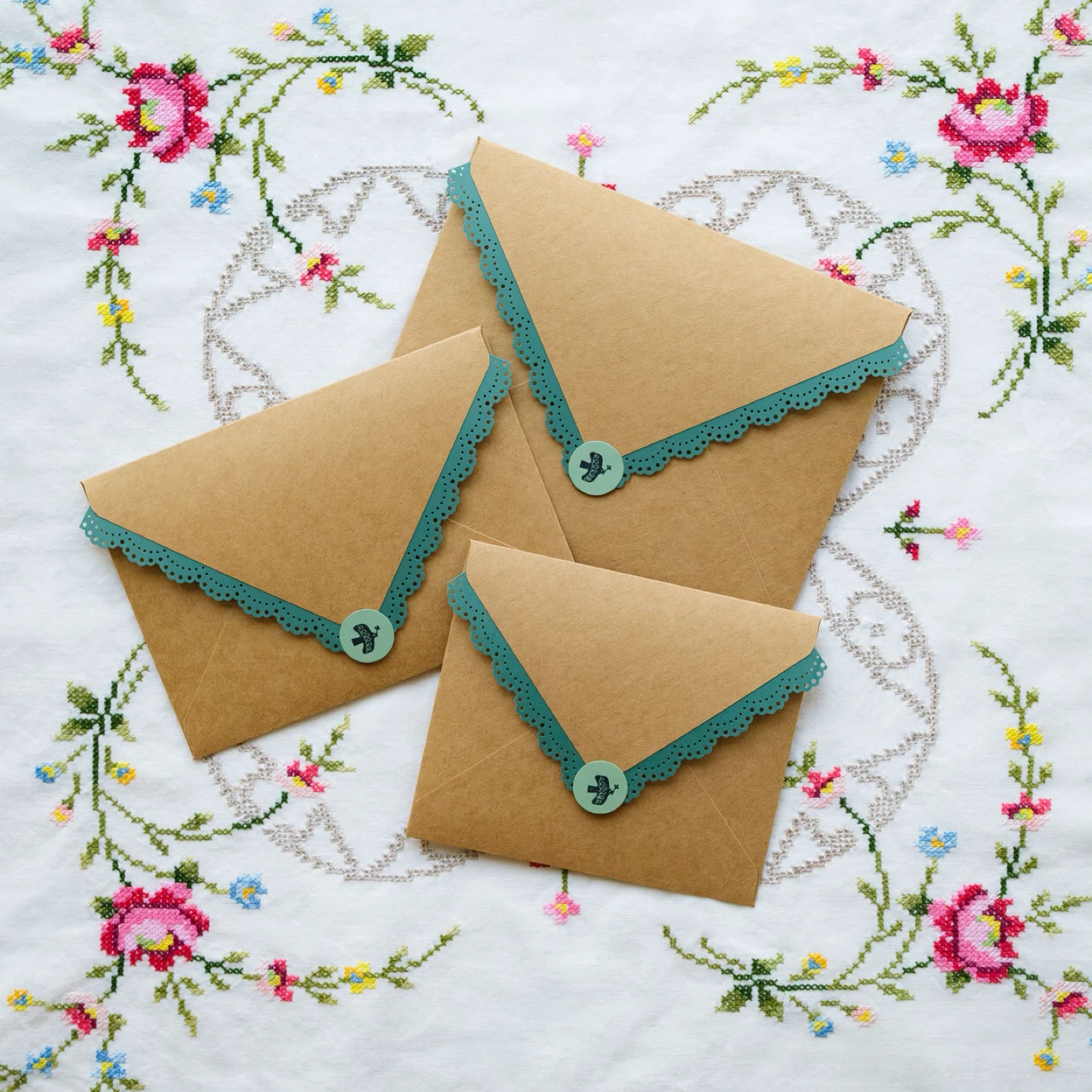 Handmade Envelopes with Doily Lace Detail - New - photo 4