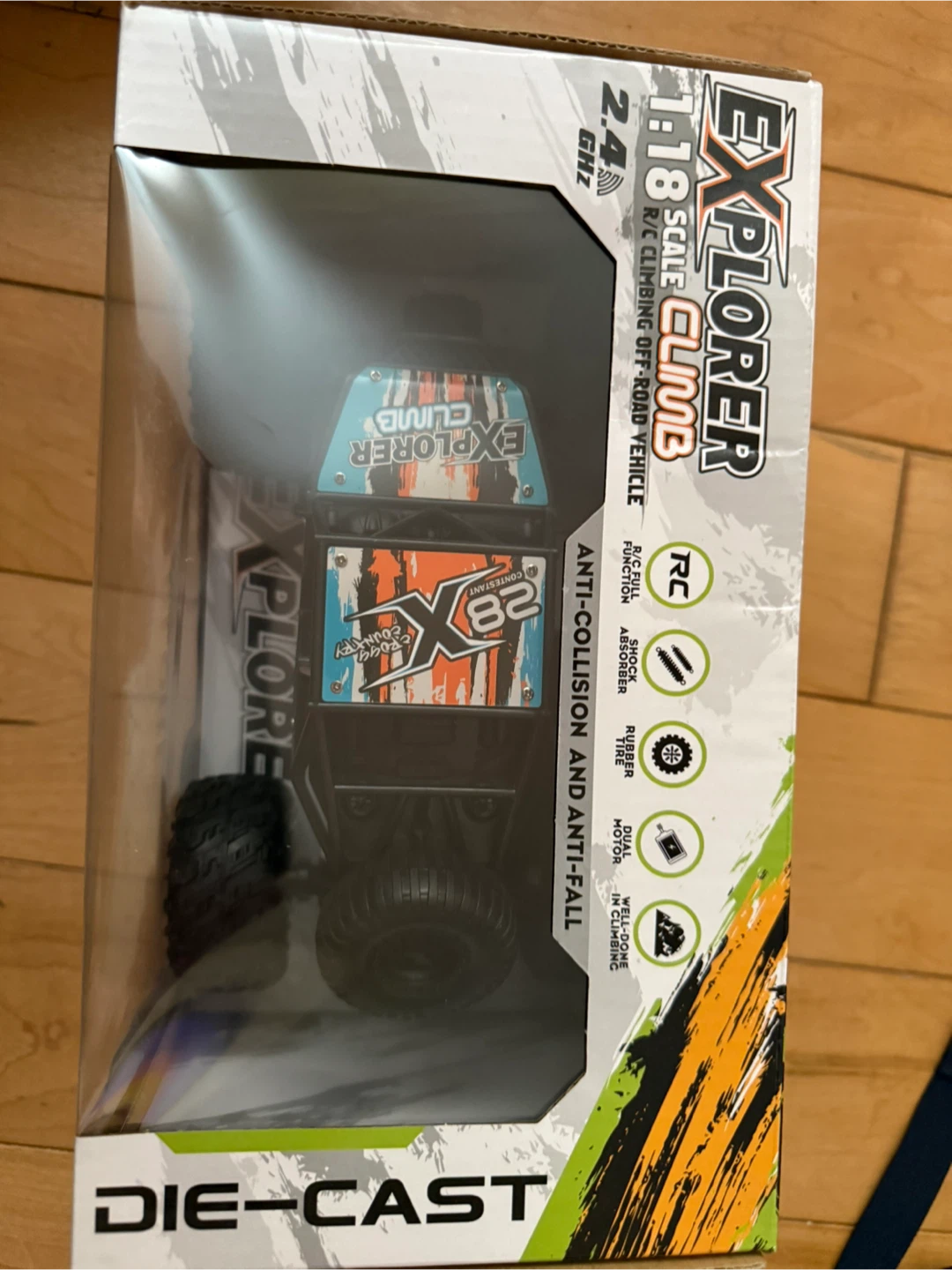 Explorer R/C Climbing Off-Road Vehicle 1:18 Scale - photo 2