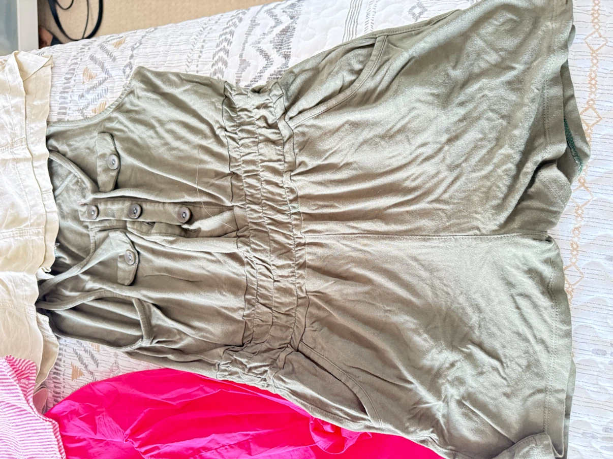 Woman’s Clothes - size S - M - photo 2
