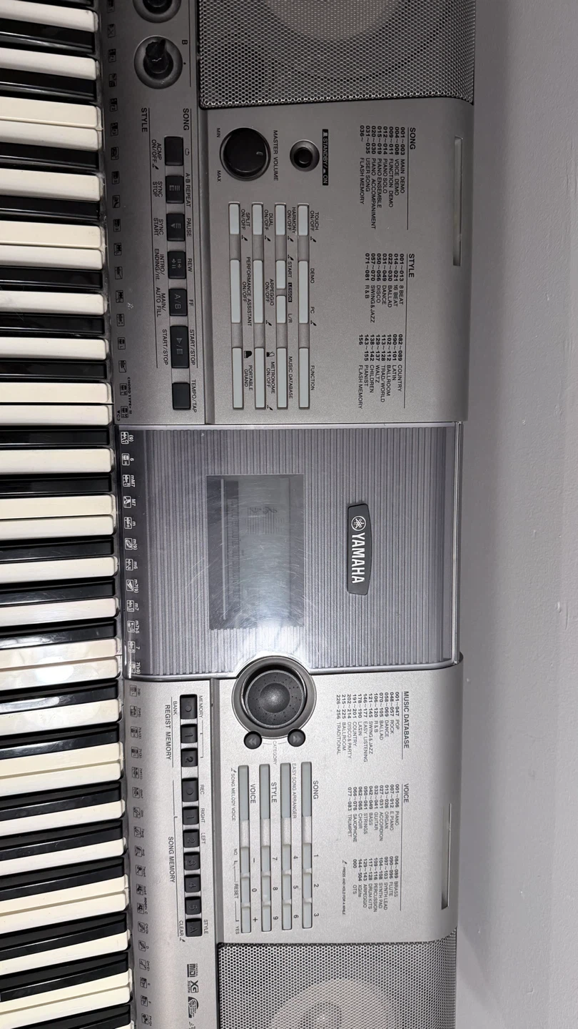 Yamaha Portable Grand Keyboard YPT-400 with Stand - photo 2