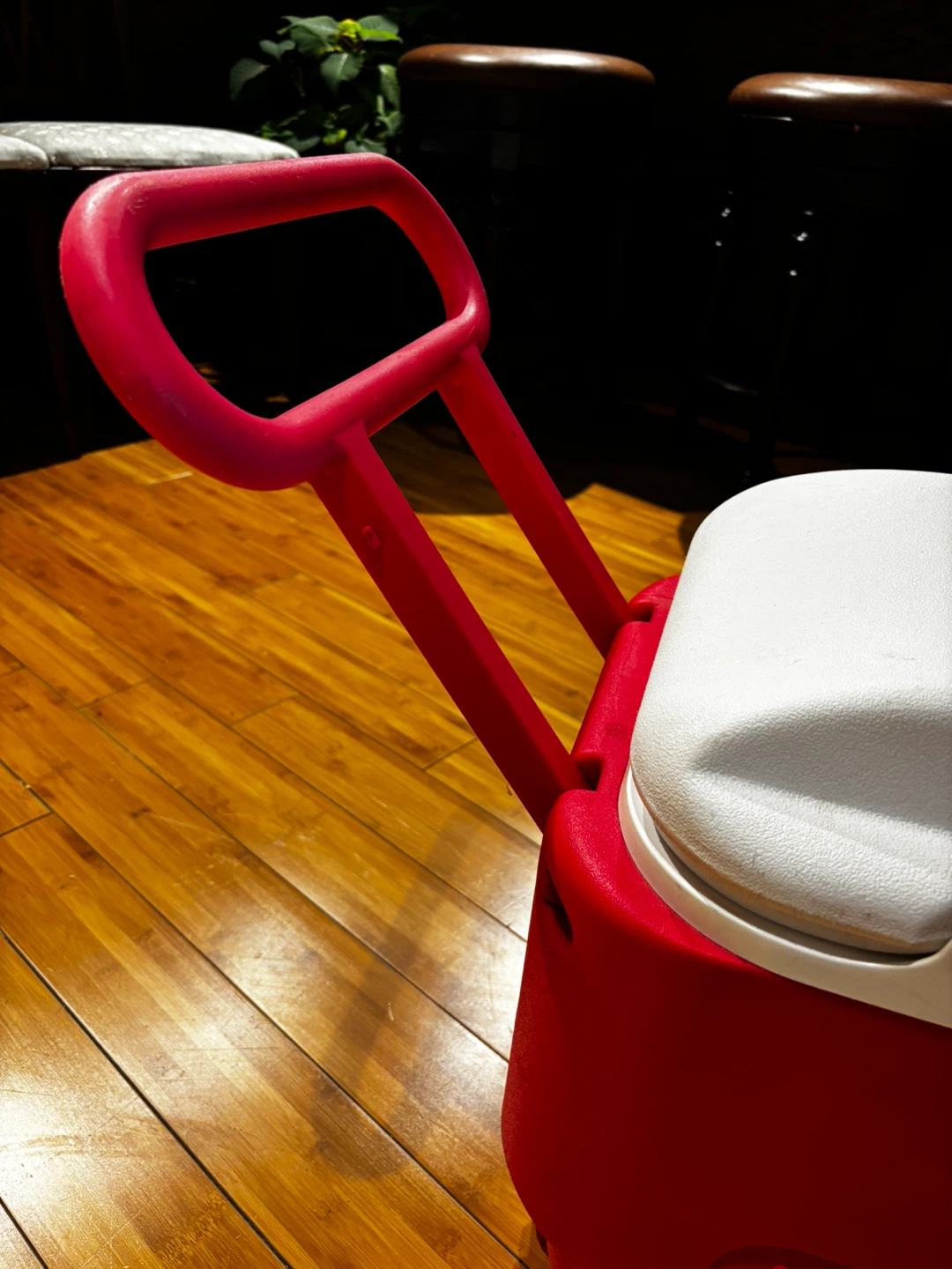 Red and White Rolling Cooler with Handle - photo 3