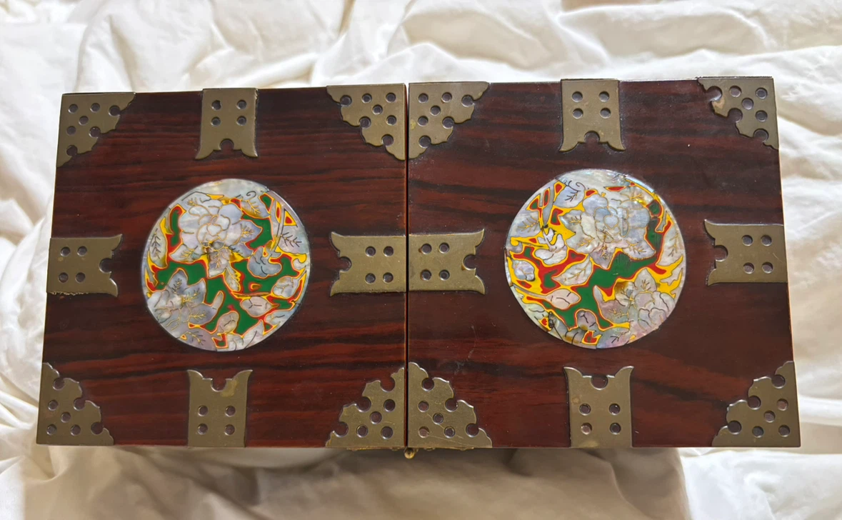 Vintage Korean jewelry box - photo 2