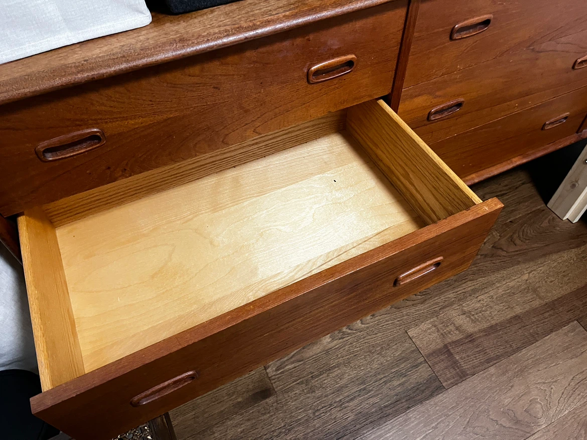 Mid century modern 9-drawer - photo 4