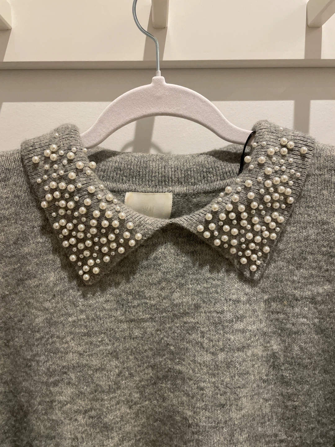 H&M Grey Sweater with Pearl Embellished Collar - photo 2