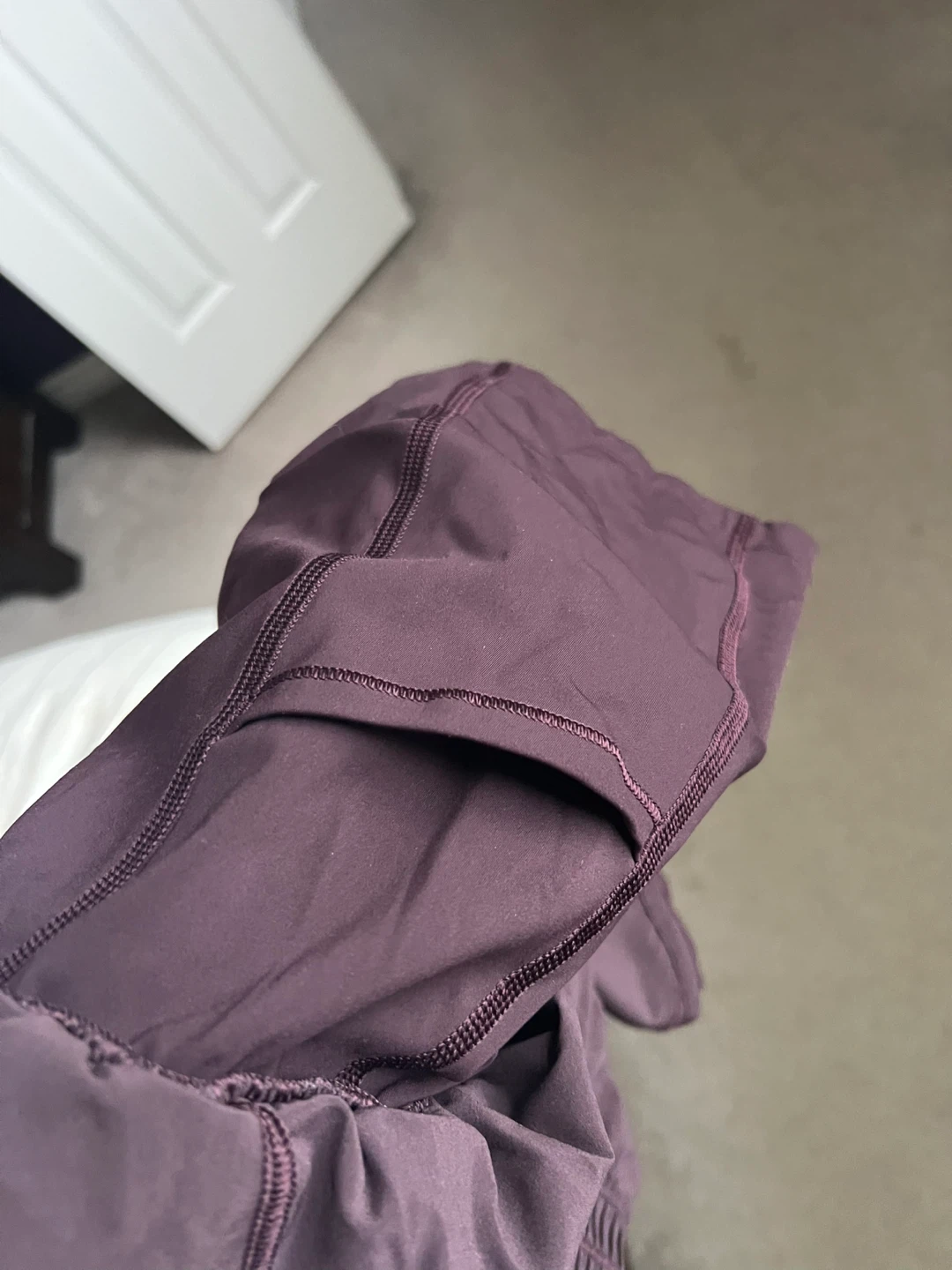 Size 4 lululemon shorts with pockets - photo 4