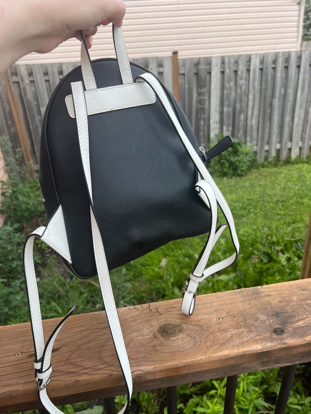 Guess Black and White Mini Backpack - photo 3