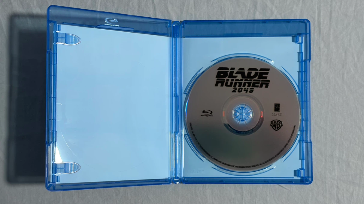 Blade Runner 2049 Blu-Ray Disc - photo 4