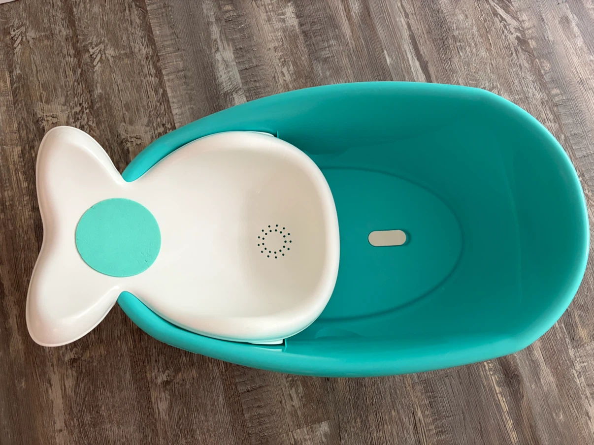 Fisher-Price Baby to Toddler Bath Whale Tub - photo 3