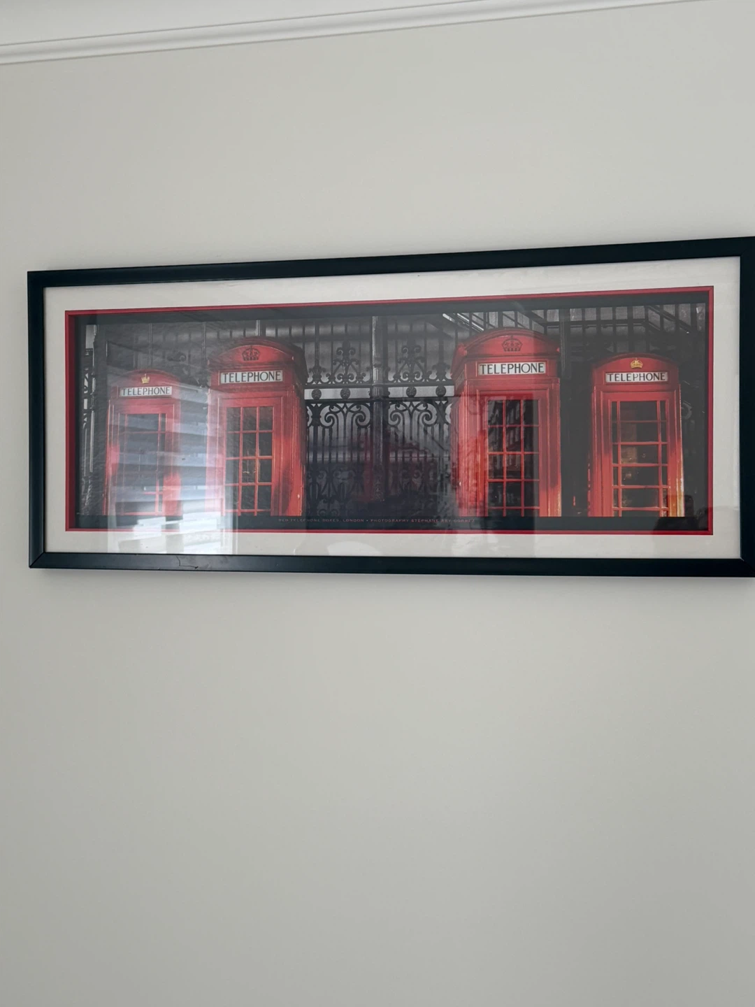 Set of two Framed Wall Art - Red London Telephone Booths - photo 2