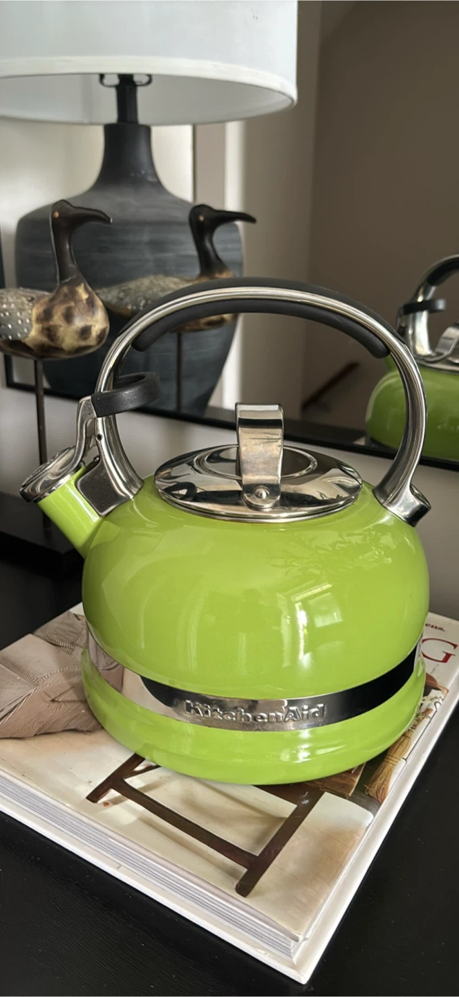 KitchenAid Electric Kettle - Lime Green
