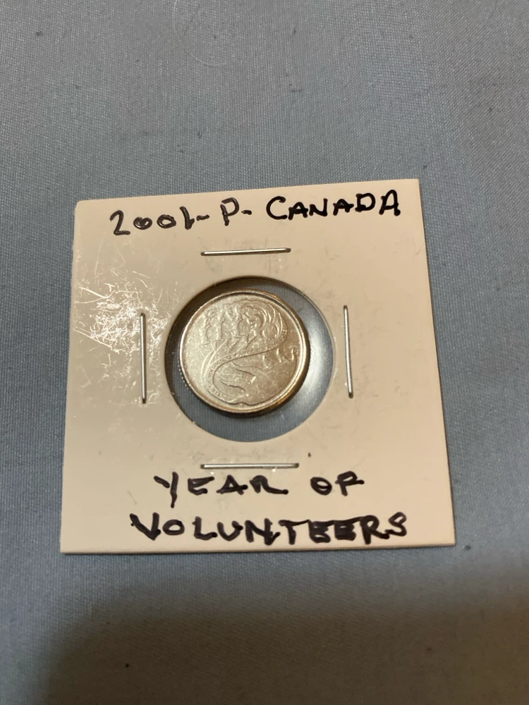 2001 Canada 10 Cent "Year of Volunteers" Coin