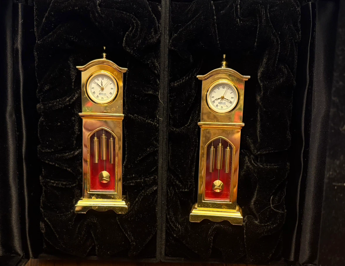 ✨✨Gold Mini Grandfather Clock Figurines