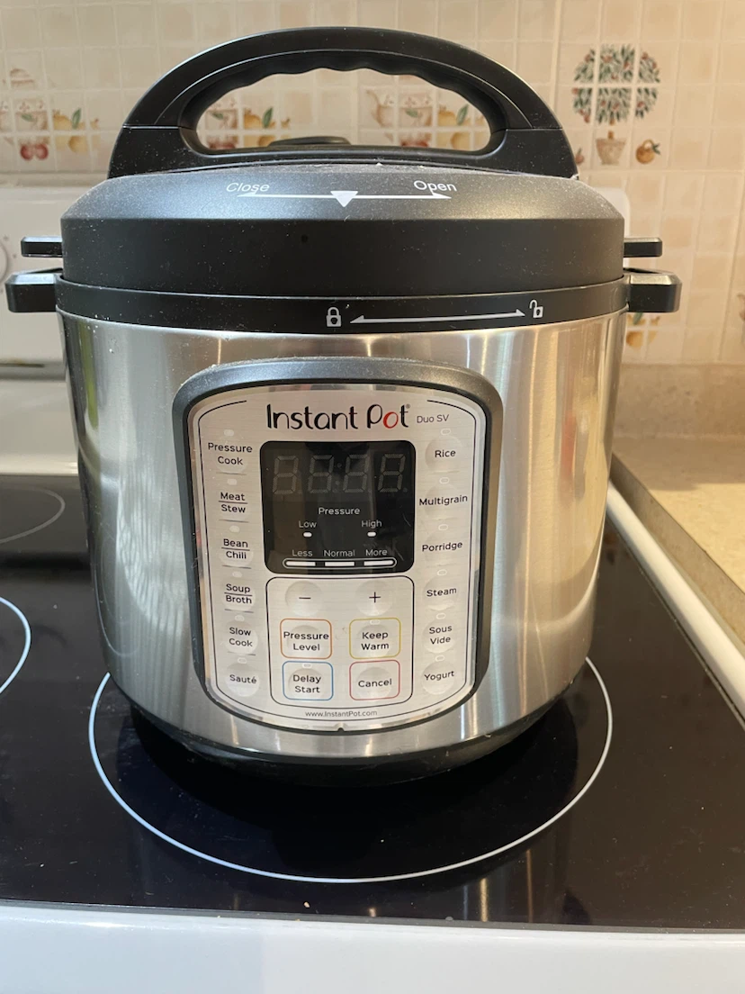 Instant Pot Duo SV 6-Quart Pressure Cooker