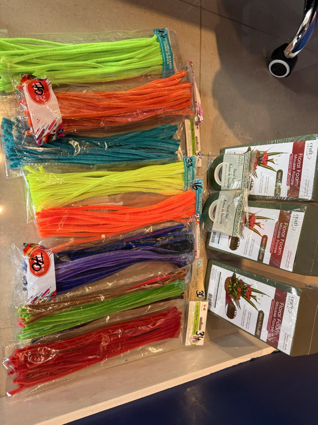 Craft Decor Floral Foam & Chenille Stems Bundle - photo 3