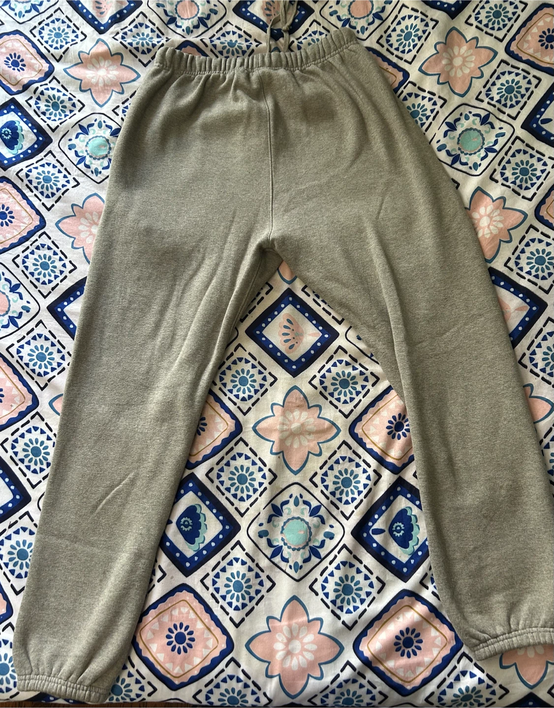 Essentials Dark Oatmeal Sweatpants - Size M - photo 2