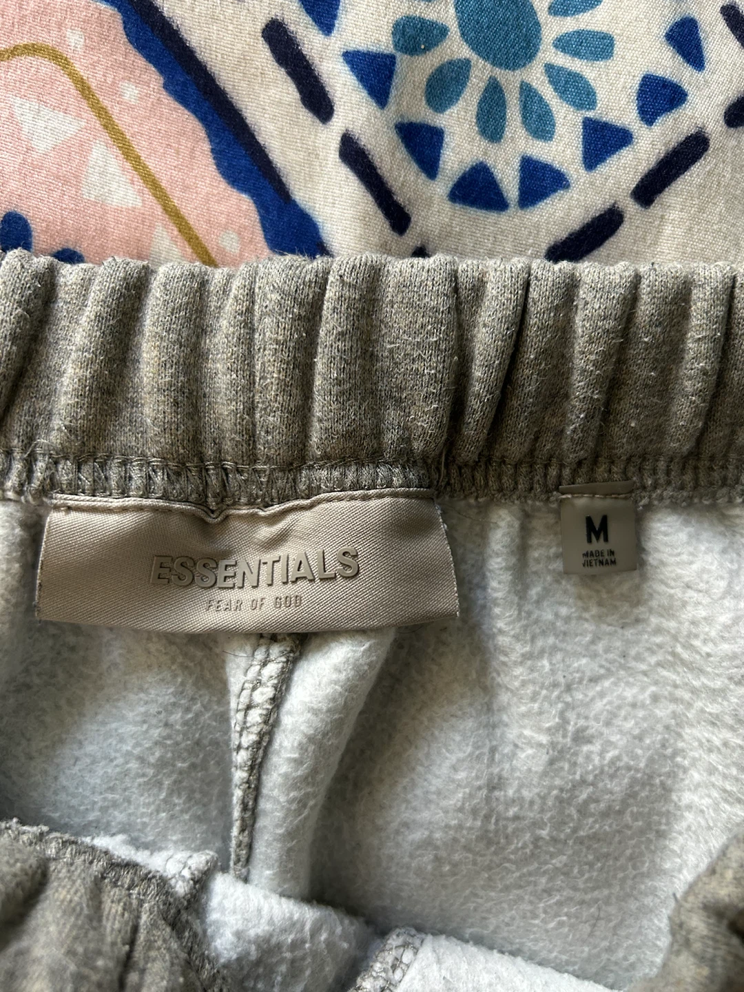 Essentials Dark Oatmeal Sweatpants - Size M - photo 3