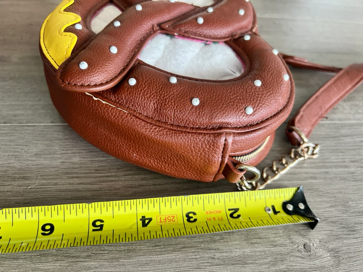 Pretzel Shaped Purse by Betsey Johnson - photo 5