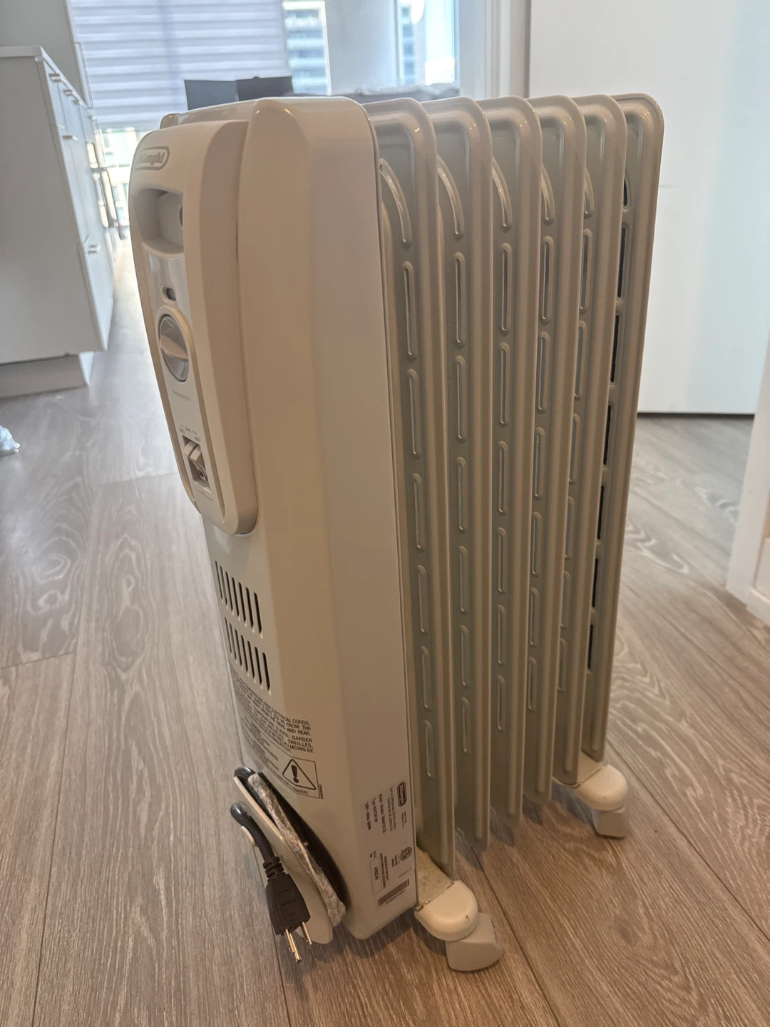 De'Longhi Oil-Filled Radiator Space Heater - photo 2