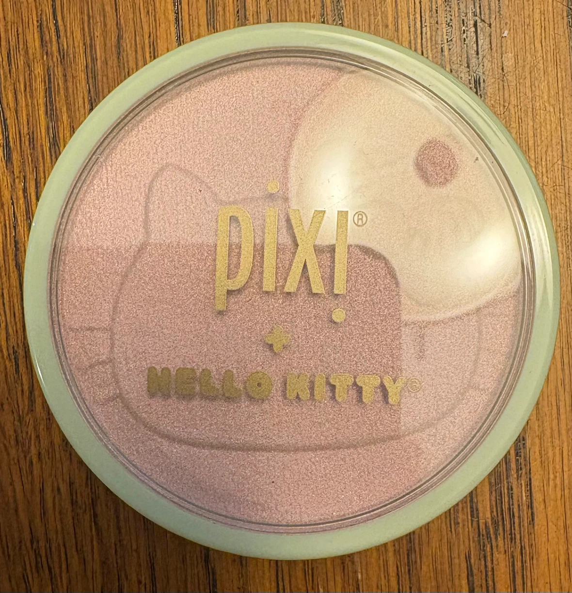 ✨✨Pixi x Hello Kitty Glow Powder Sweet Glow