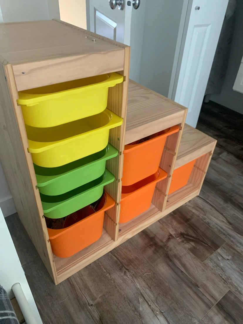 Storage shelf