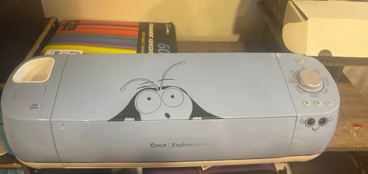 Cricut Explore Air 2 Cutting Machine with Vinyl Sheets
