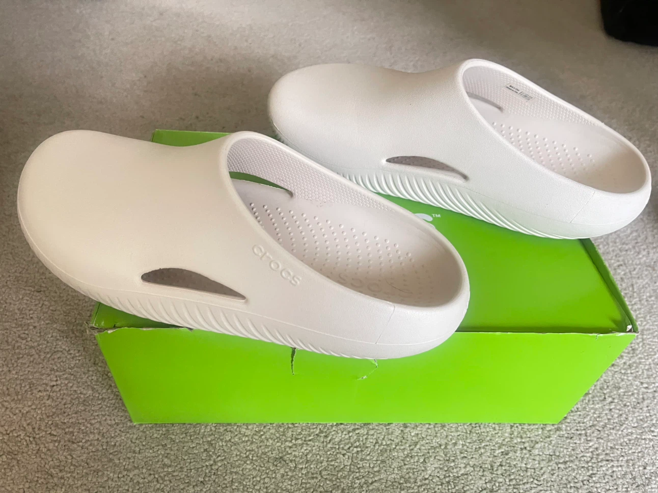Crocs Lightweight Clogs - photo 2