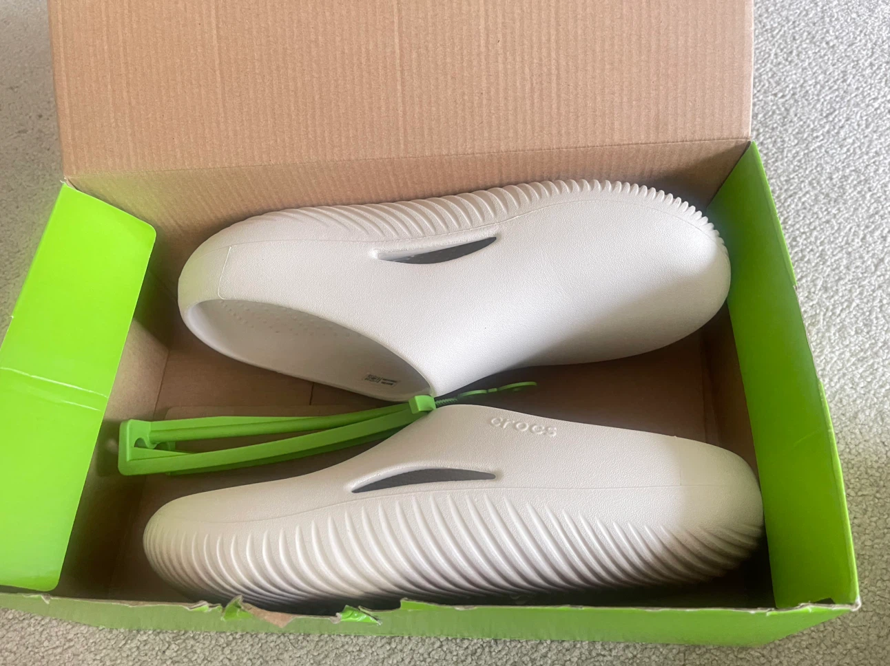 Crocs Lightweight Clogs - photo 3