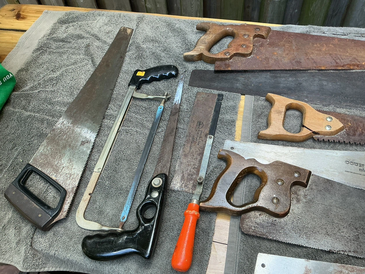 Assorted Lot of 11 Vintage Hand Saws ! - photo 2