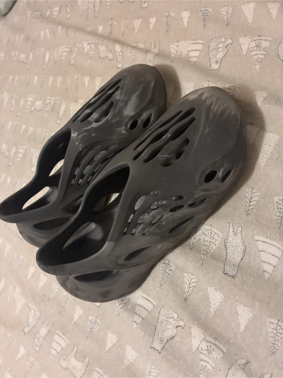 Yeezy Foam RNR Shoes