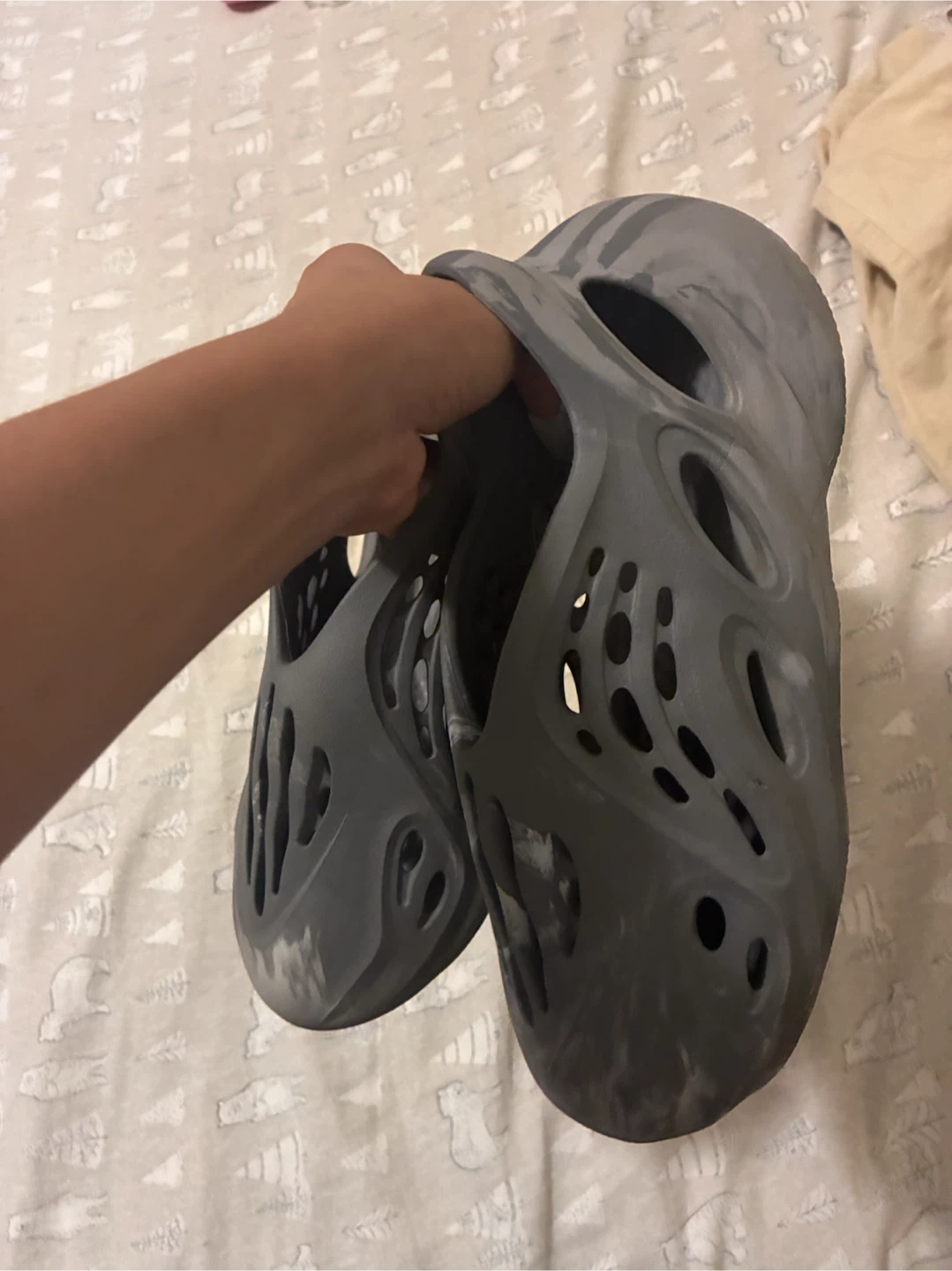 Yeezy Foam RNR Shoes - photo 3