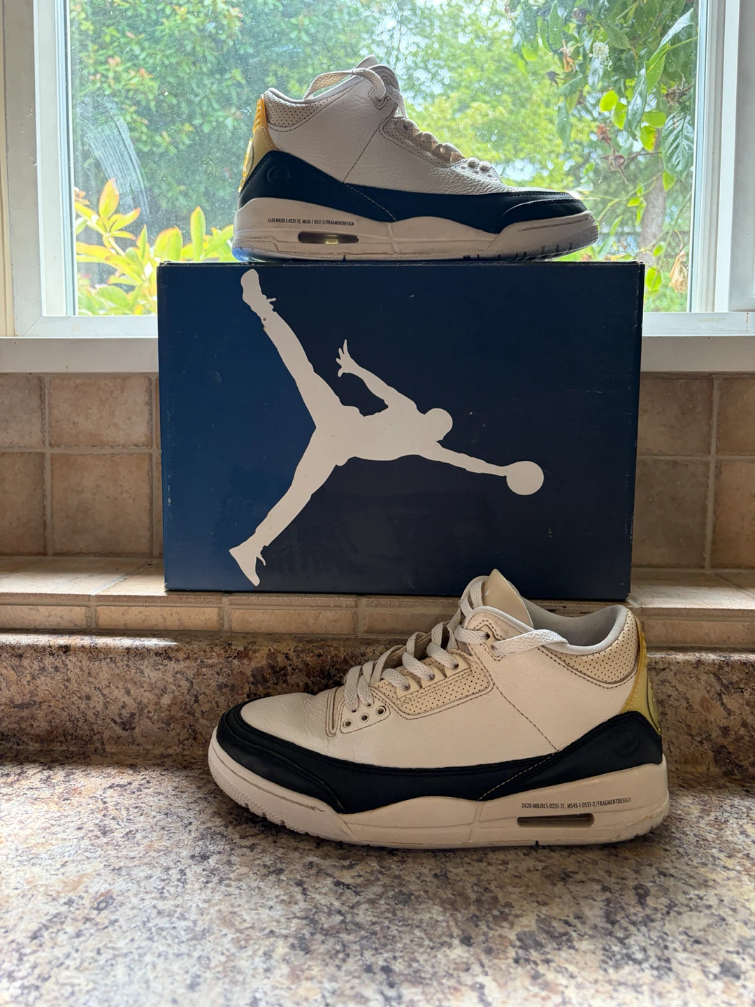 Air Jordan 3 Retro SP Fragment Design