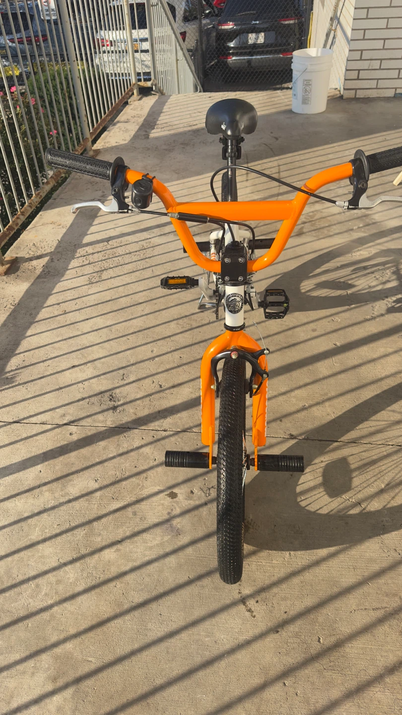Bike mongoose 20” all part original, in excellent condition!