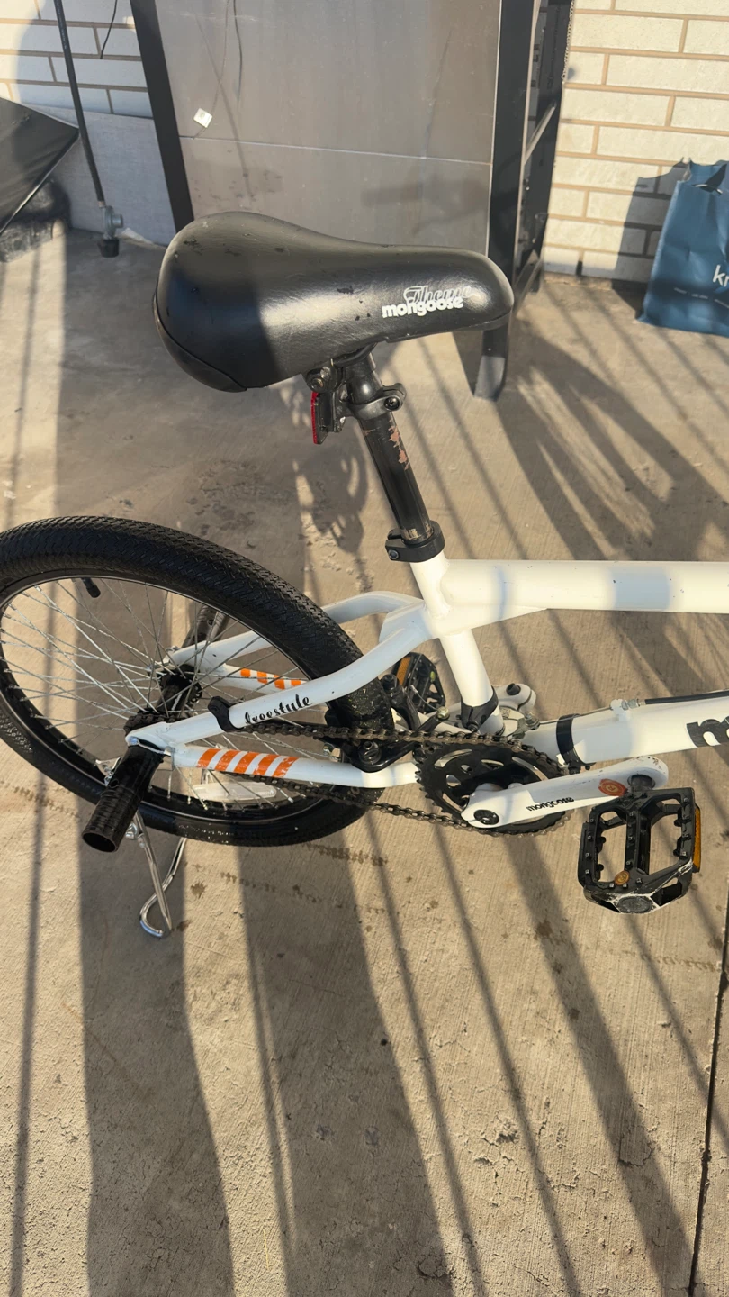 Bike mongoose 20” all part original, in excellent condition! - photo 4