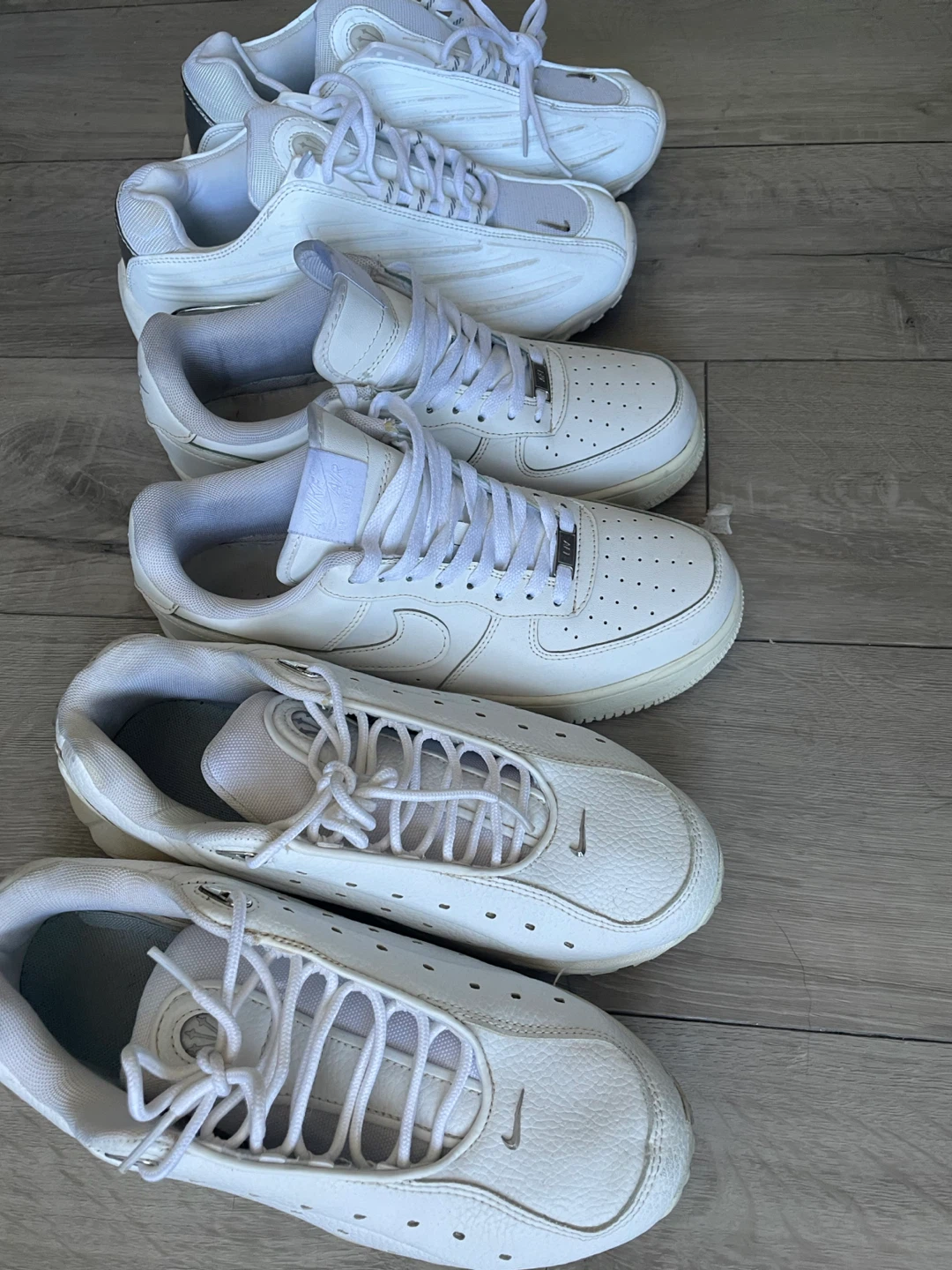 3 White sneakers for the price one