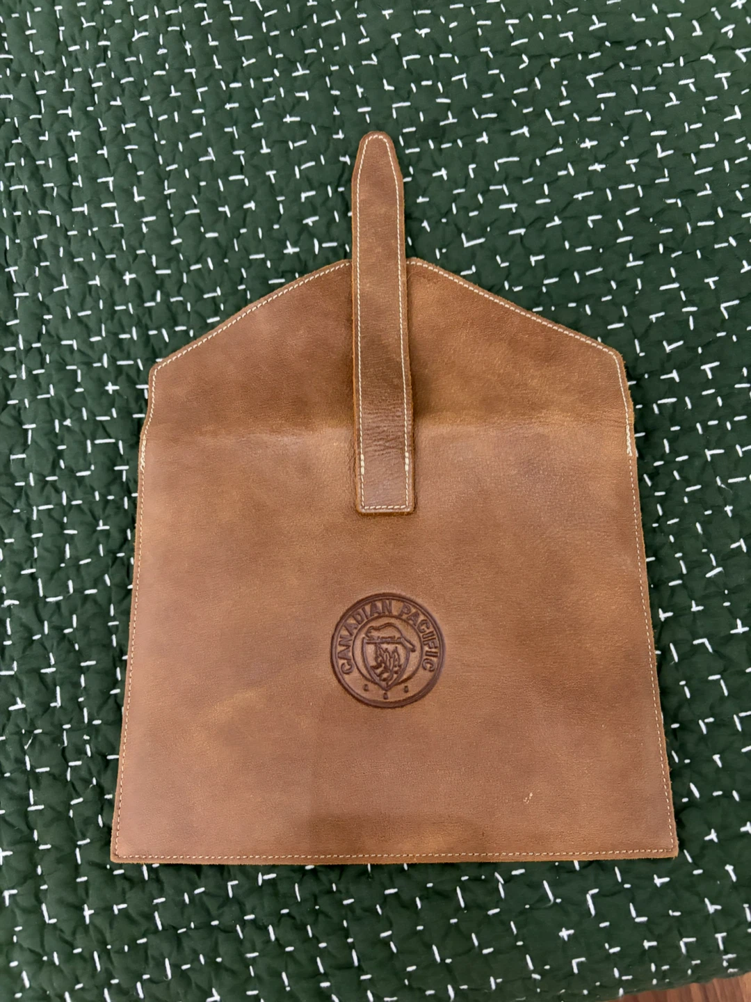 Roots Canadian Pacific Railway Leather Tablet Sleeve - photo 4