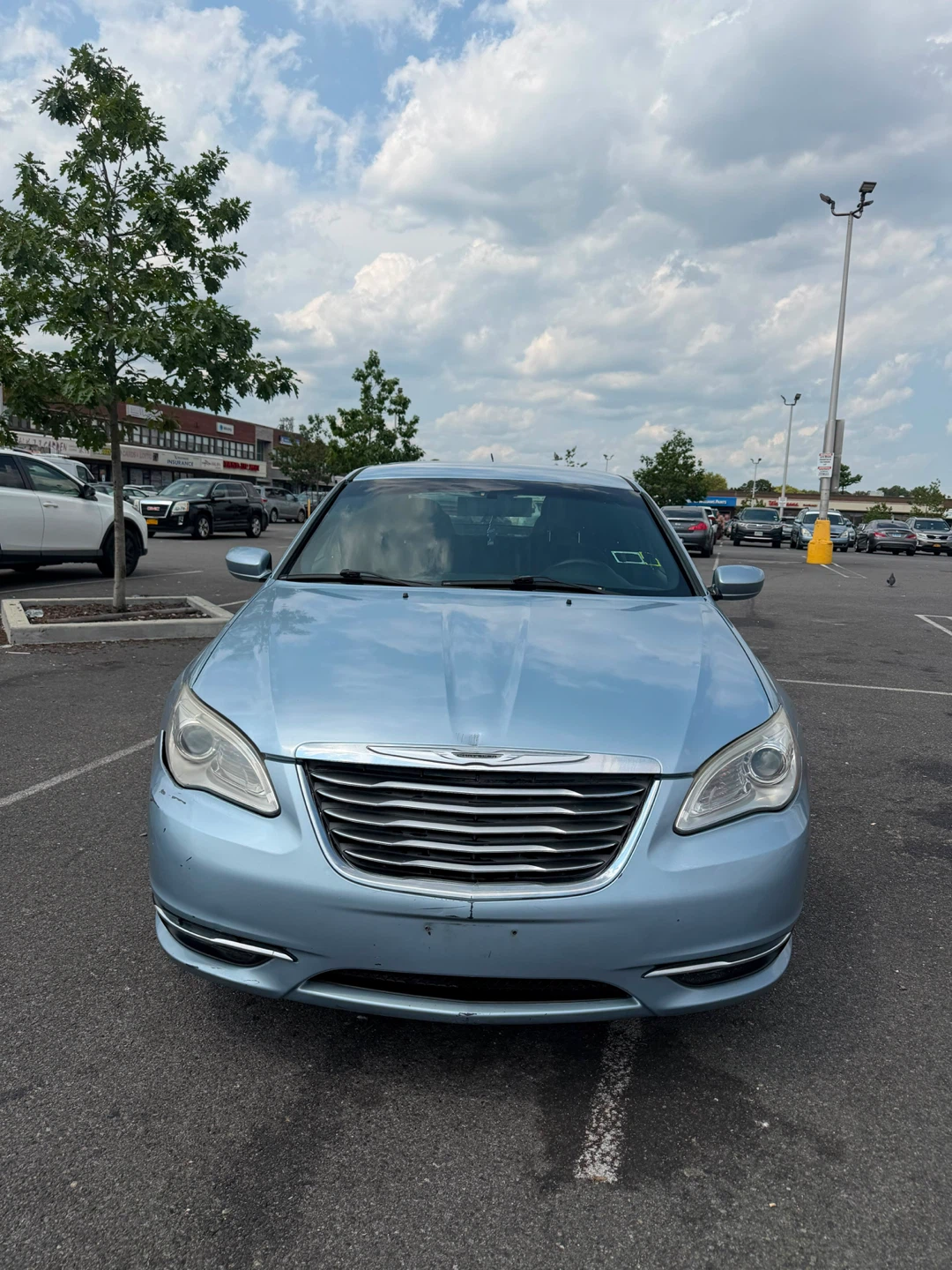 2012Chrysler 200 Sedan - photo 2
