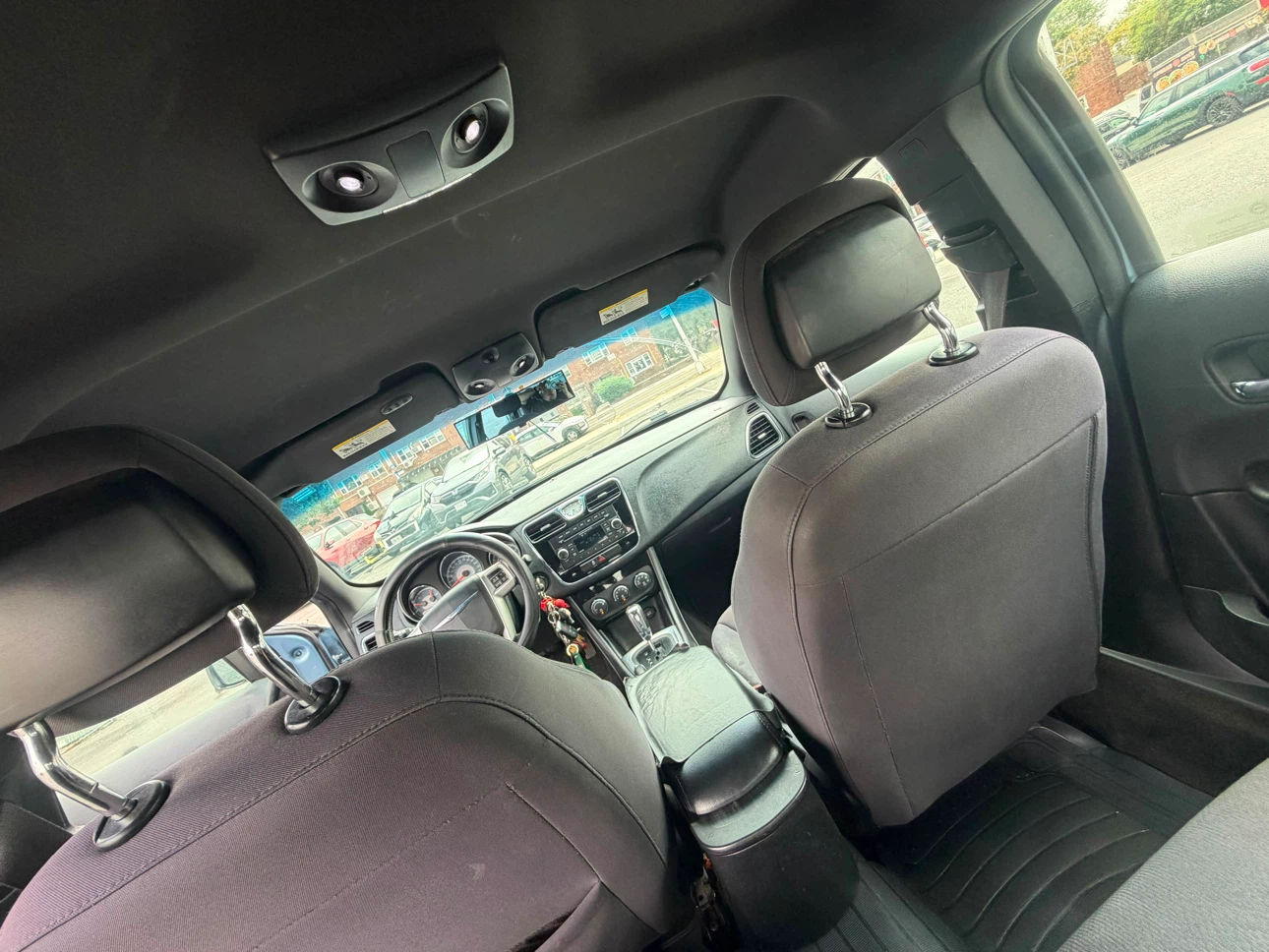 2012Chrysler 200 Sedan - photo 4