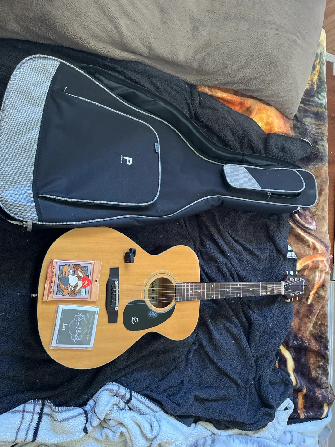 Epiphone Acoustic Guitar with Gig Bag and Accessories - photo 3