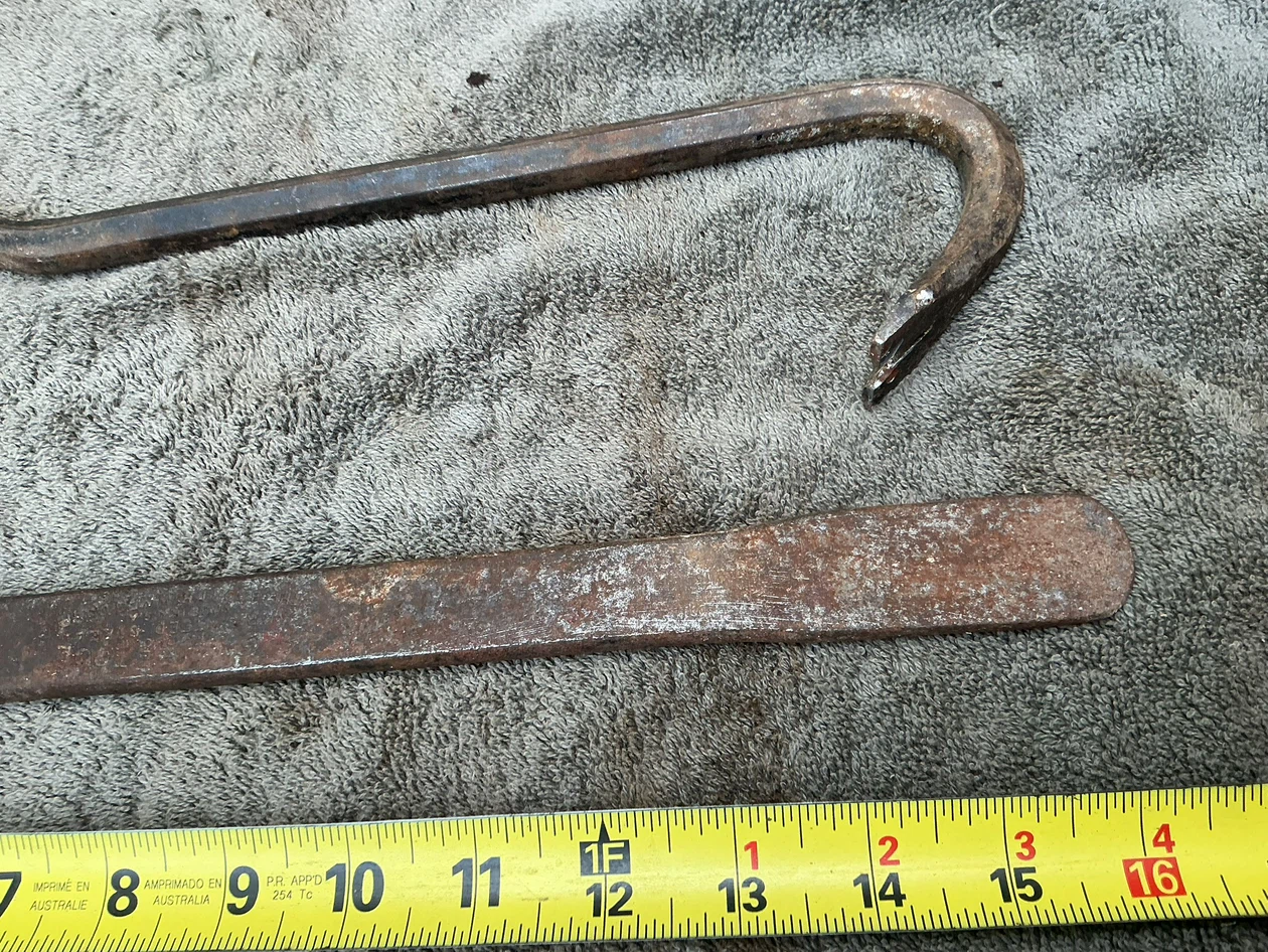 2 Vintage Crow Pry Bars ! - photo 2